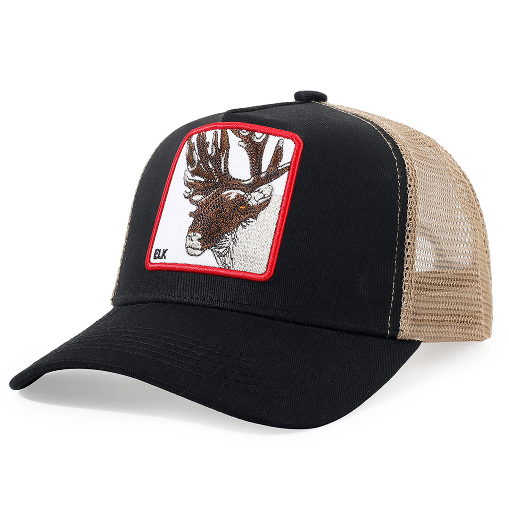 Svart trucker-keps med älg och texten elk broderad på tygpatch framtill