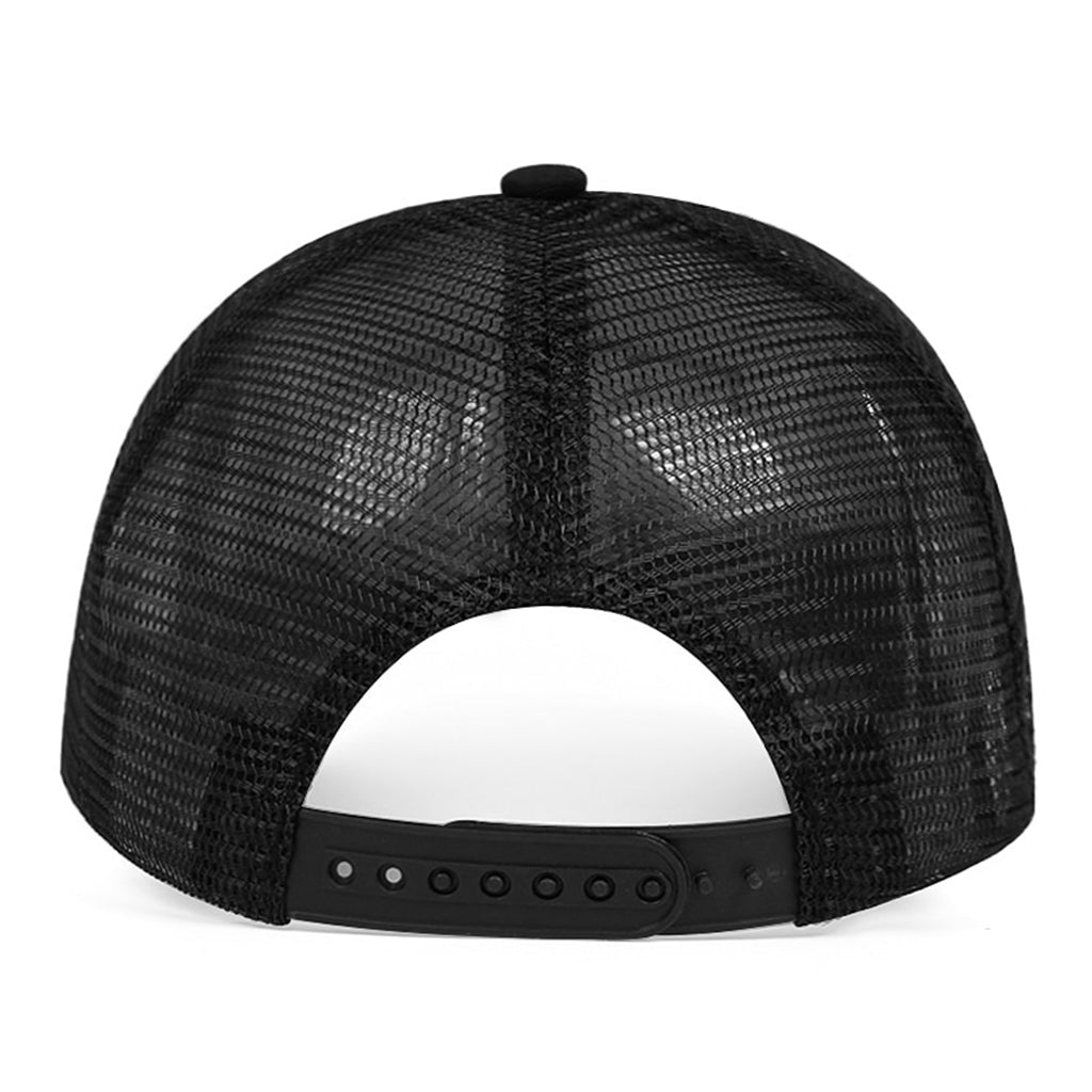 Keps med flagga kopplad till pirater