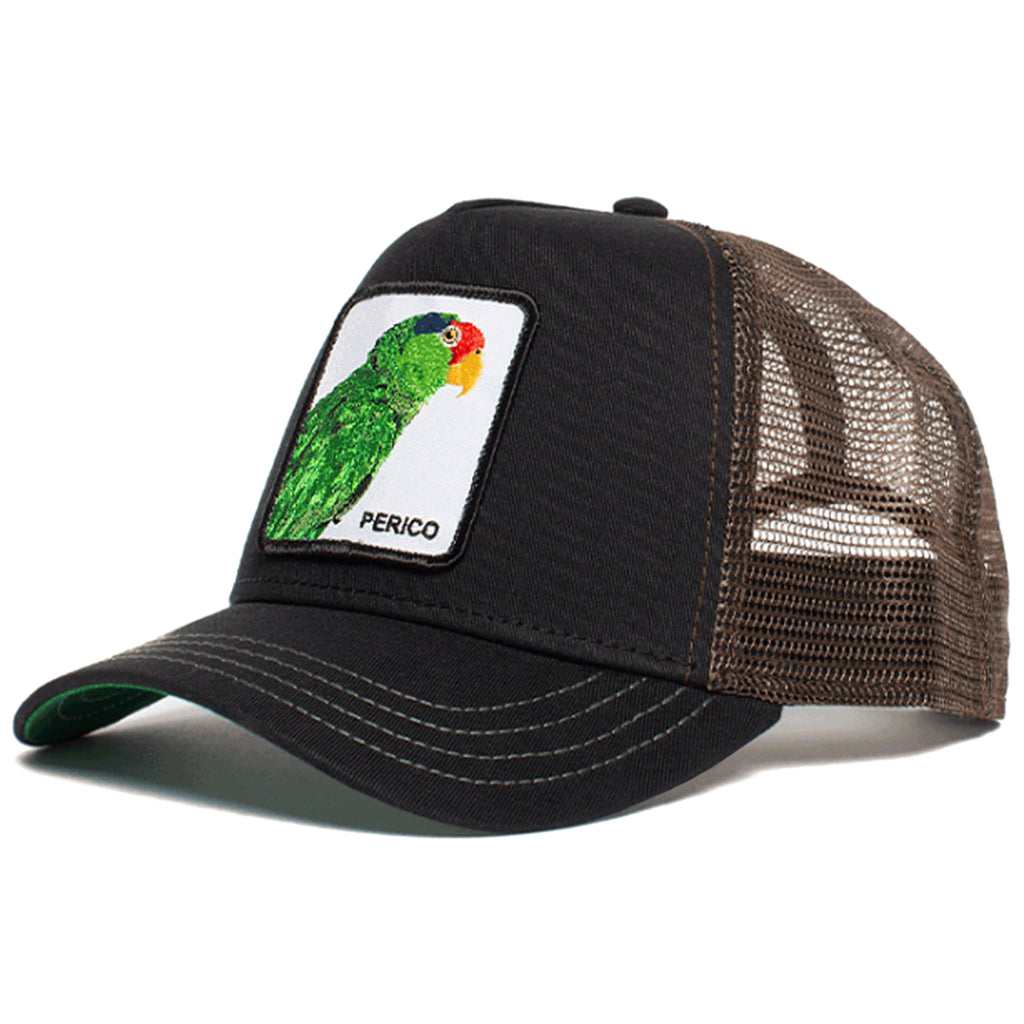 Svart trucker-keps med papegoja och texten perico broderad på tygpatch