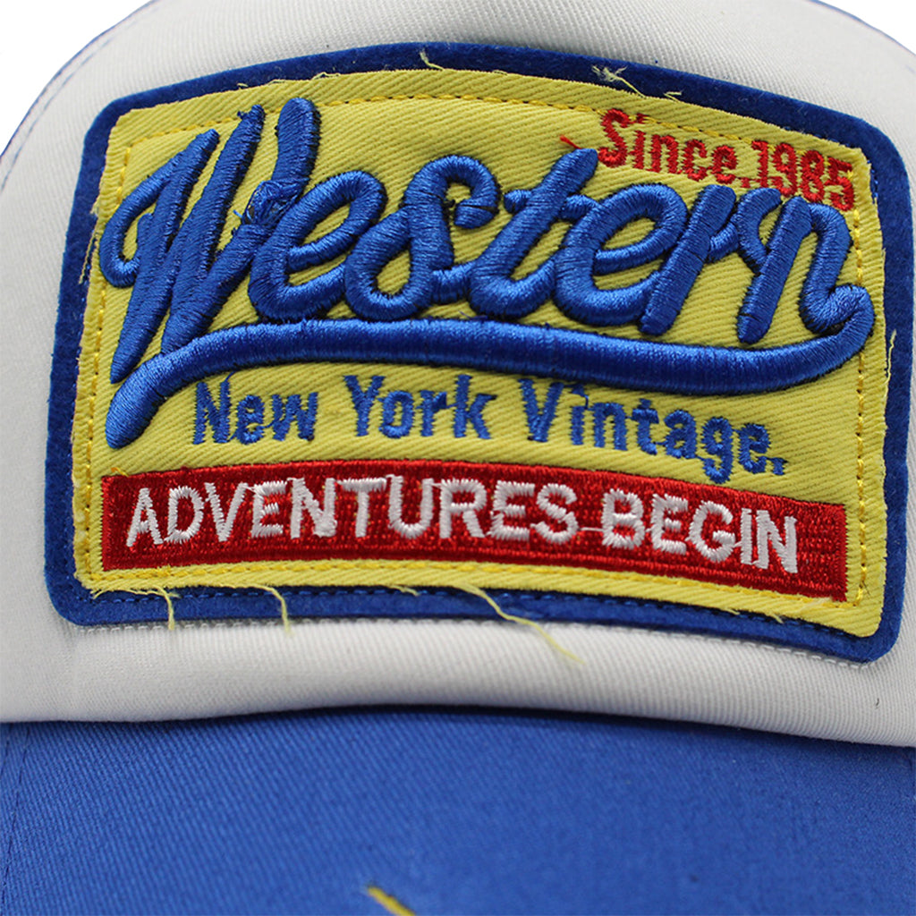 Ljusblå trucker keps