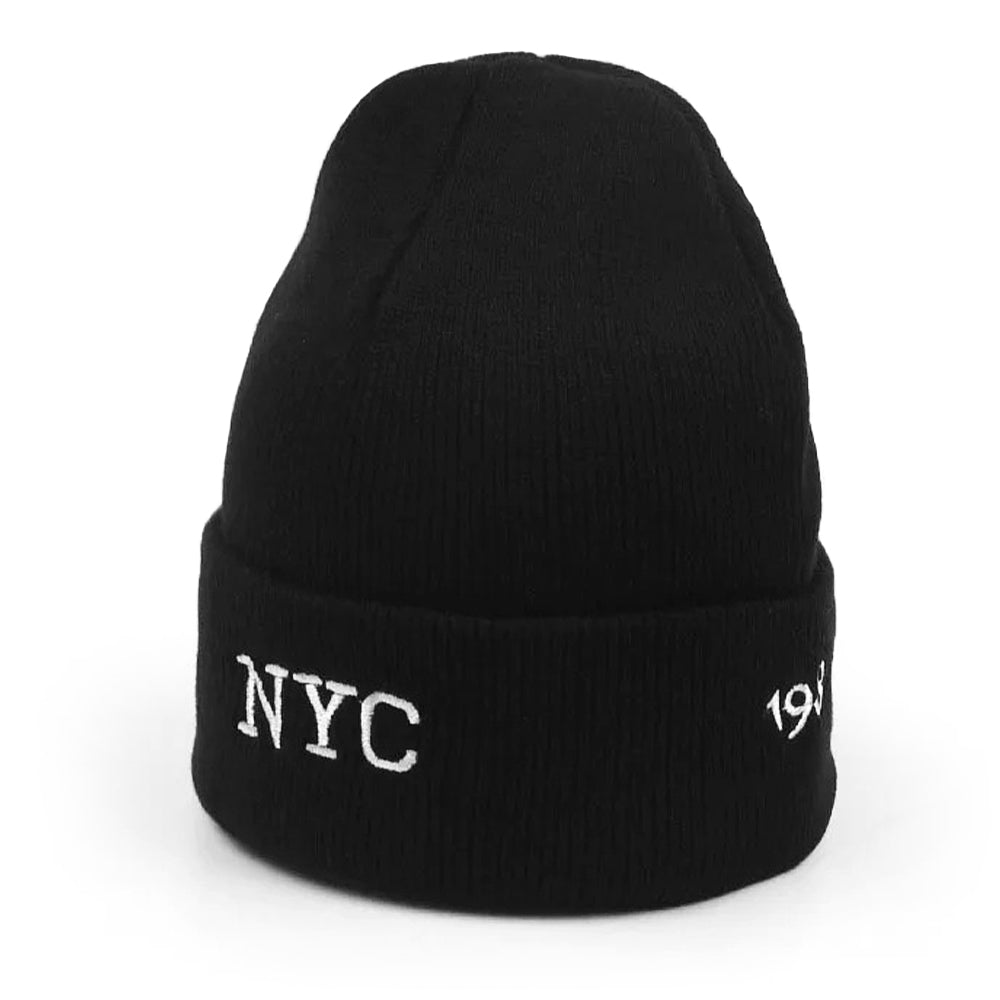 Svart beanie med brodyr i form av årtalet 1987