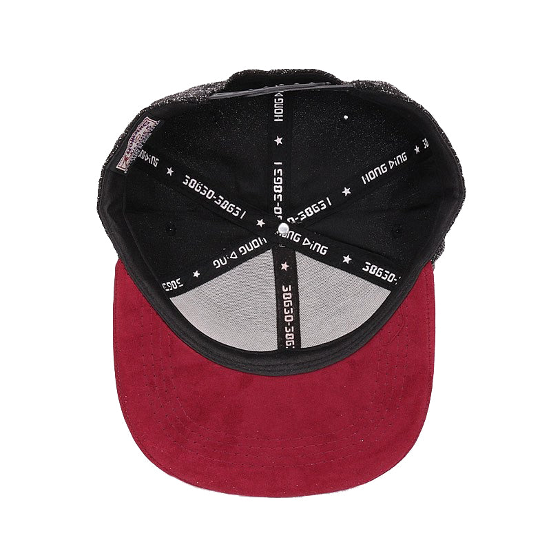 NY Triangle Svart/Röd Snapback