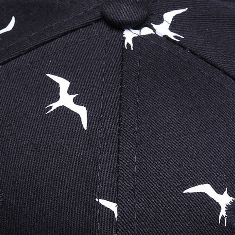 White Birds Svart Snapback
