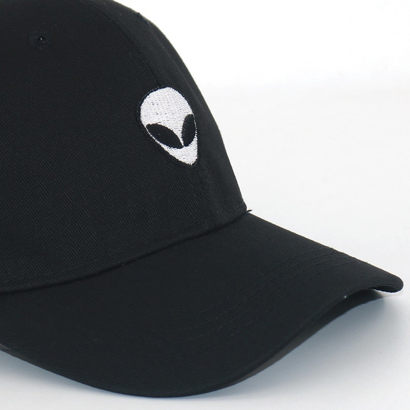 Believe Alien Svart Dad Hat