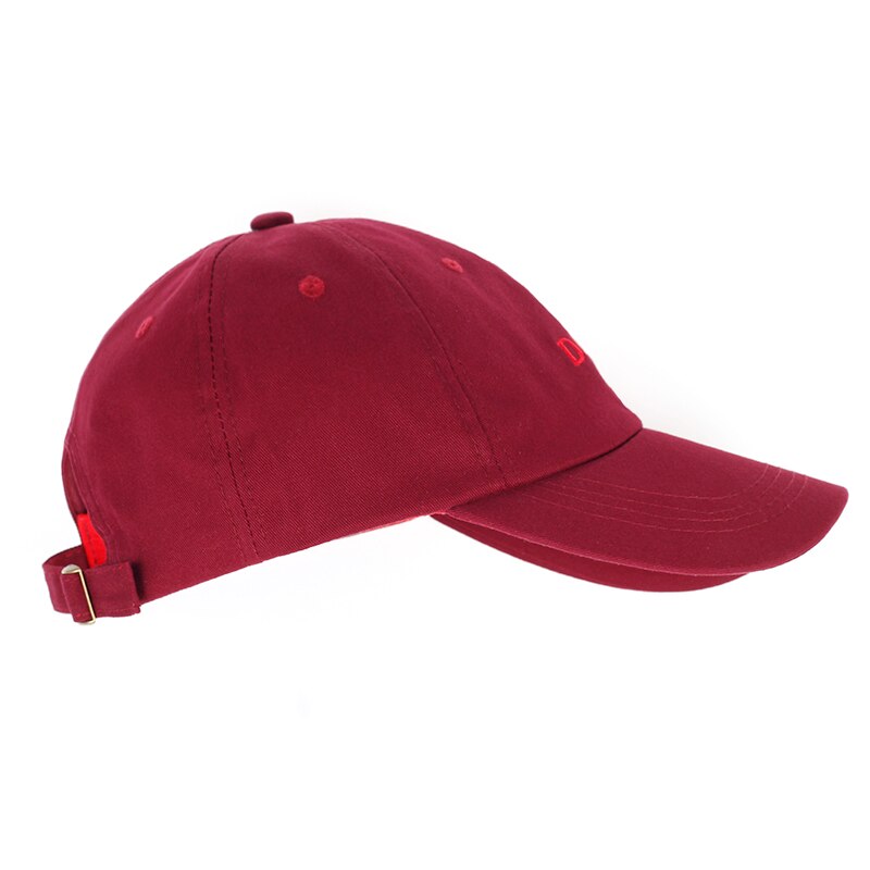 DAMN Letters Röd Dad Hat